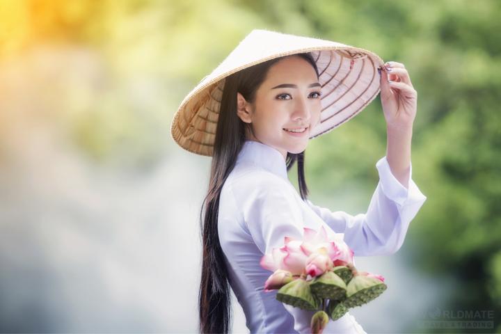 Hotspot Matrix và “Thể thao” và “Preppy”: Tủ đồ giao mùa tươi mới từ Tory Burch